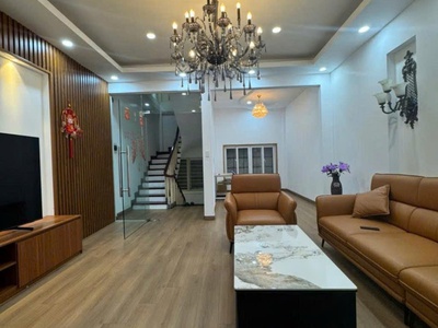 Nhà dân xây chắc chắn gần ngã tư sở- thanh xuân, 53m2, 5 tầng, mặt tiền 5m, ô tô đỗ cổng,view hồ, 0