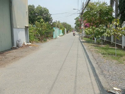 Cho thuê nhà nguyên căn   11 phòng ngủ, mặt tiền đường liên ấp 1-2, xã đa phước, bình chánh 4