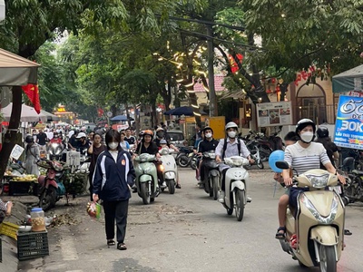 Siêu hót - chính chủ cần sang nhượng mặt bằng  55m full đồ quán phở-lẩu - ngõ 38 xuân la -tây hồ- 1