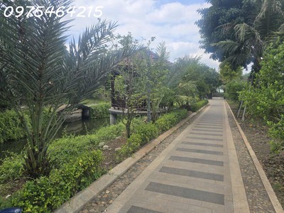 Bán biệt thự sân vườn mặt tiền long thuận, long phước, quận 9 0