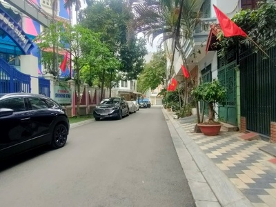 Bán nhà lạc long quân, lô góc, ôtô tránh, kinh doanh, 6t thang máy, 68m2 nhỉnh 21 tỷ 0