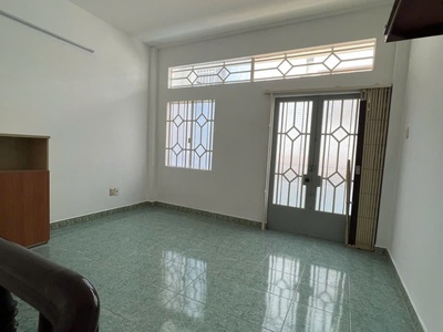 Bán gấp nhà nguyễn súy tân quý gần chợ tân hương 32m2 ,2 tầng 3 tỷ1 1