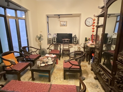 Bán nhà đội cấn, ba đình, 63m2, 5 tầng, mt 6m, chỉ 15.2 tỷ 0