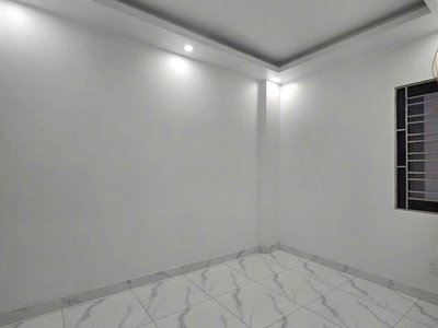 Nhà 3 tầng - Căn góc - gần chợ - ô tô đỗ cửa - full tiện ích xung quanh 0