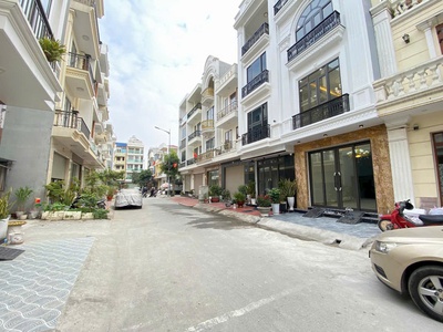 Mrs Tâm Bán nhà 5 tầng thang máy ĐẸP TĐC Xi măng Sở Dầu, Hồng Bàng, Hải Phòng. 50m2- 5,9 t 3