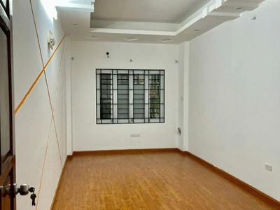 Hoàng Hoa Thám - Lô góc 3 thoáng - Ngõ nông gần phố - Dân xây chắc chắn - 10m ra oto tránh 1