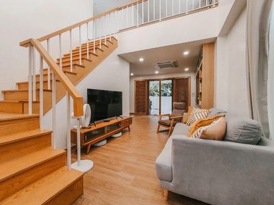 Lạc Long Quân 36m2 5 tầng giá chỉ 7.75 tỷ 0