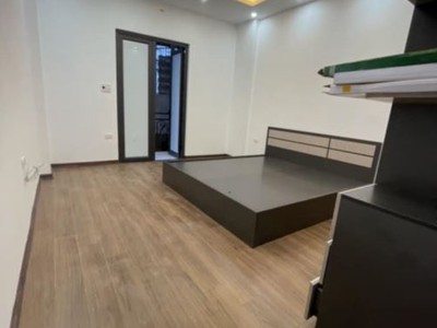 HOÀNG QUỐC VIỆT 40m2 5 tầng giá chỉ 7.8 tỷ   thương lượng nhẹ 2