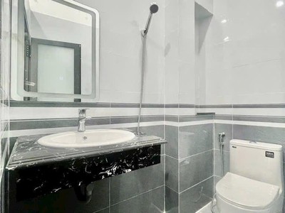  bán gấp nhà giá chỉ 3.8 tỷ   căn góc đẹp bông sao   p.5, quận 8   nhà mới 3 tầng   sân thượng 1
