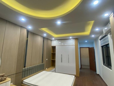 Bán nhà 5 tầng, sát học viện nông nghiệp, ô tô vào nhà, giá 6,98 tỷ 2