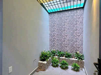 Nhà mới đẹp ở ngay   sát mặt tiền xô viết nghệ tĩnh, bt- 40m2 - 2 tầng - chỉ 5.2 tỷ giảm sâu còn 3