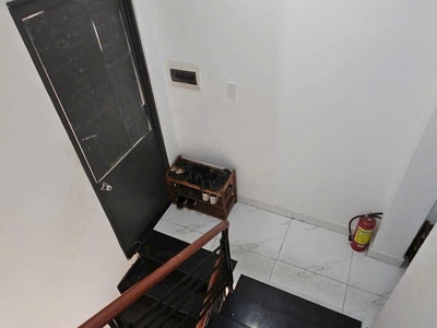 Bán tòa nhà 12 phòng tại nguyễn thượng hiền, p6,   6.4 x 17m , 4 tầng thang máy, tn 660tr/ năm mà 1