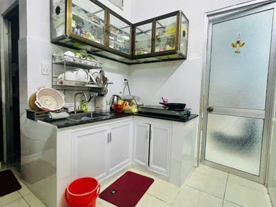Bán nhà 50m2, hẻm xe hơi đường lê sát, quận tân phú 2