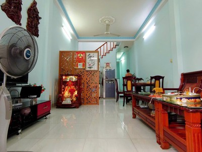 Bán nhà 68m2, 2 tầng, 3pn, q.9, 5.1 tỷ, sổ hồng 0