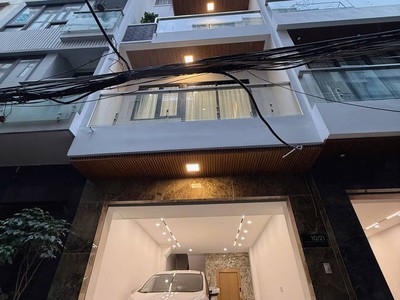 Nhà mới 7 tầng thang máy - ô tô 7 chỗ - full nội thất ngọc thụy -long biên 45m2, 13.5 tỷ. 0