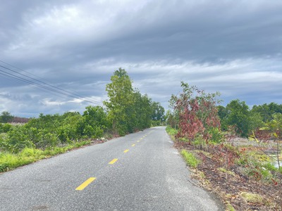 270 triệu/m ngang đất thổ cư đường lê quang định, thị xã lagi gần biển 2