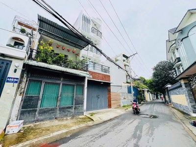 Nhà 2 tầng 4x14 - giá chỉ 4.25 tỷ - mặt tiền nhựa xe tải tránh gần đại học q.12 1