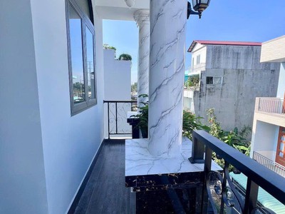 Siêu phẩm nhà 3 lầu sang - xịn - mịn thiết kế hiện đại, cách đường lò lu chỉ 50m. 4