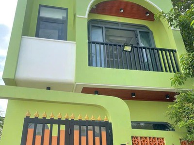 Bán nhà 3 tầng   đối diện chợ bà điểm - xe hơi vào tận nhà   ngang gần 7m   100m  công nhận đủ - 0