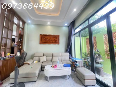 Bán nhà 3 tầng   đối diện chợ bà điểm - xe hơi vào tận nhà   ngang gần 7m   100m  công nhận đủ - 1