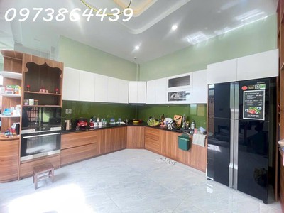 Bán nhà 3 tầng   đối diện chợ bà điểm - xe hơi vào tận nhà   ngang gần 7m   100m  công nhận đủ - 2