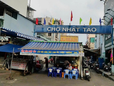 Mình chính chủ cần bán lại 8 sạp chợ ở chợ nhật tảo đường nguyễn tri phương,phường 8, quận 10, hồ 2