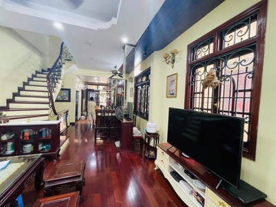 Phân lô 3 thoáng, 2 mặt tiền phố trần quốc hoàn - 5 tầng mới đẹp, vỉa hè kinh doanh, oto vào nhà - 2