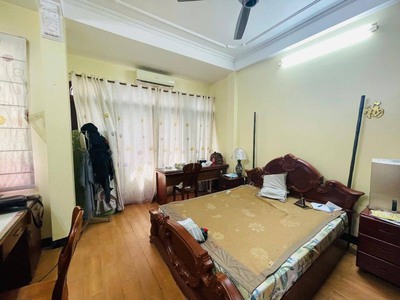 Phân lô 3 thoáng, 2 mặt tiền phố trần quốc hoàn - 5 tầng mới đẹp, vỉa hè kinh doanh, oto vào nhà - 4