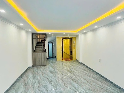 Nhà đẹp phố vip bồ đề  thang máy   ngõ nông   10m ô tô tránh  50m nhỉnh 10tỷ 0
