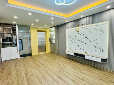 Nhà đẹp phố vip bồ đề  thang máy   ngõ nông   10m ô tô tránh  50m nhỉnh 10tỷ 1