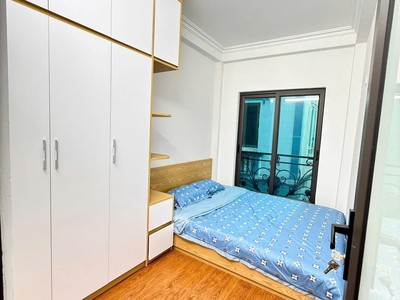 Chính chủ bán nhà ngõ 649 Lĩnh Nam 3 tầng giá 4,9 tỷ 2