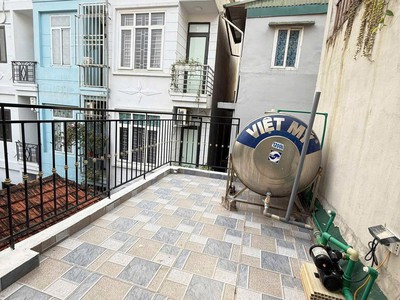 Chính chủ bán nhà ngõ 649 Lĩnh Nam 3 tầng giá 4,9 tỷ 0