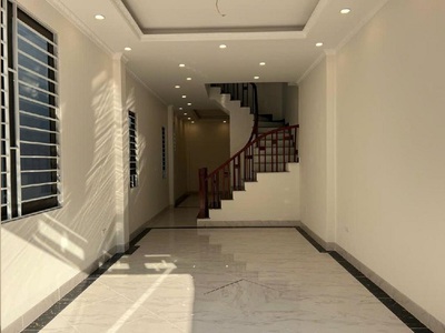 Bán nhà 70m , 6 tầng, 4pn, 5wc, long biên - 8.9 tỷ 0