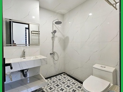 Bán nhà 70m , 6 tầng, 4pn, 5wc, long biên - 8.9 tỷ 3