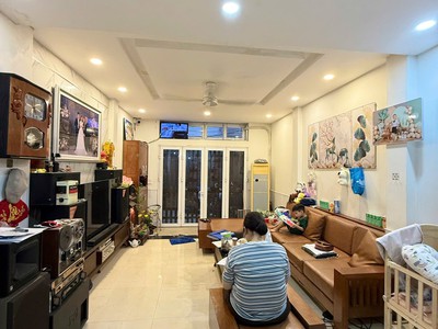 Nguyễn chí thanhba đình47m2 x 5t17.5 tỷvỉa hèô tô tránhgần phố kd tốt khu vip 1
