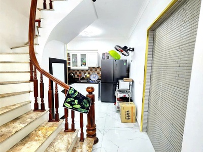 Phố tam trinh, hoàng mai - dt 31/33m2, 5 tầng, nhà mới đẹp - 6.7 tỷ 2