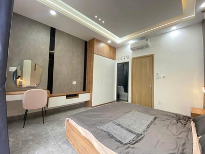 Gấp bán nhà mới  dtsd: gần  340m2 sàn - 4pn-5wc   đầy đủ nội thất - 6,2 tỷ - sổ vuông 3