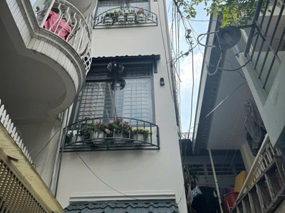 Nhà tân bình - đường bùi thị xuân - 5 tấm hoàn công đủ- không quy hoạch - không lộ giới - an ninh - 0