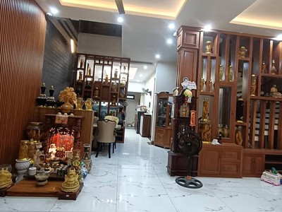 Biệt thự giá rẻ - dt 192m2, nội thất xịn, đường 5m5 khu tdc hoà liên - chỉ 4.7x tỷ 0