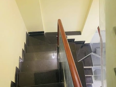 Nhà  đường nguyễn văn nguyễn quận 1 phường tân định. 2