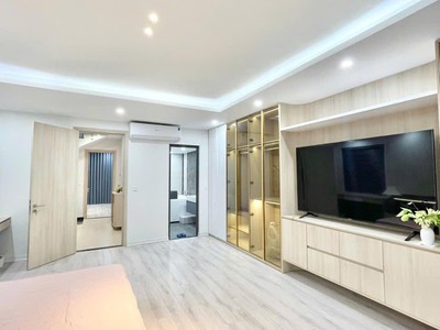 Phân lô nguyễn khang dt 66m2mt 4.2m 18 tỷô tô vào nhà1 bước ra phốkinh doanh tốt 4