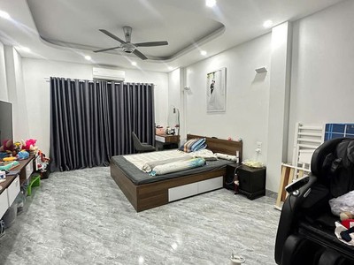 Siêu phẩm đống đa - phân lô - ngõ oto, 7 tầng thang máy phố hoàng cầu 45 m2,15 tỷ. 3