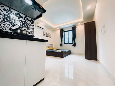 Bán căn hộ cho thuê 13 phòng khép kín  đường láng 63m2, 5 tầng mặt tiền 4.05m, 16 tỷ đống đa. 3