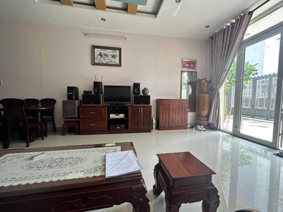 Biệt thự đẹp hiếm có khu vạn phúc   sân đậu 3 ô tô   shr   chỉ 27 tỷ 2