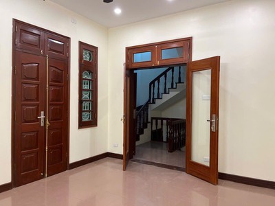 Cho thuê nhà mặt phố võng thị, 6 tầngx120m2, 5pn kd sạch, cà phê, spa, salon, nhà hàng 3