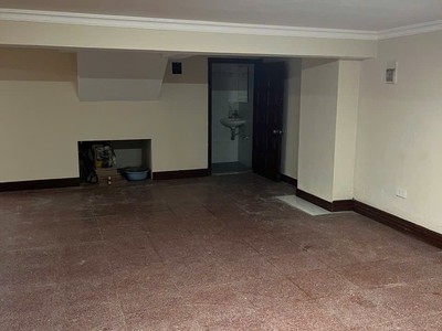 Cho thuê nhà mặt phố võng thị, 6 tầngx120m2, 5pn kd sạch, cà phê, spa, salon, nhà hàng 1