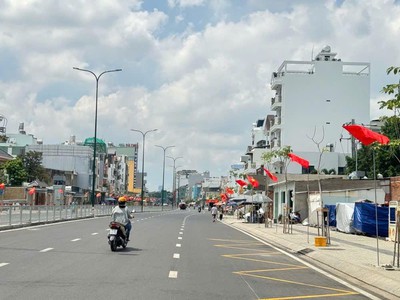 Bán nhà mtkd đường 32m dương quảng hàm ngang 5m 100m  kd đa ngành 23.2 tỷ   mô tả   bán nhà 0