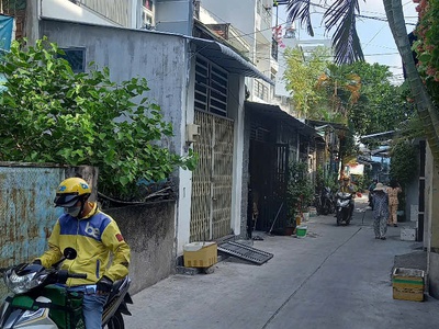 Cần bán gấp trong tuần, nhà dương bá trạc p2q8 dt: 57.8m2, 2 tầng, 4pn, 3wc. chỉ 5.5 tỷ. 1