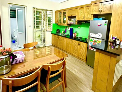 Cần bán căn hộ ct11   diện tích 68m    2 ngủ, 2 vệ sinh 0