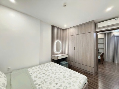 Cho thuê căn hộ 2 phòng ngủ giá chỉ 10tr tại Hoàng Huy Commerce 5